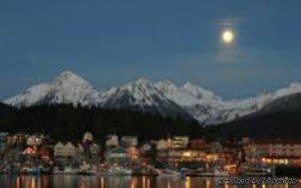 Totem Square Hotel And Marina Sitka Exterior photo